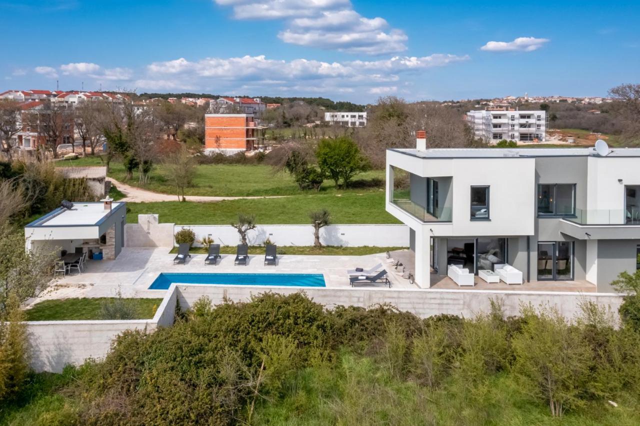 Villa Dunja Medulin Exterior photo